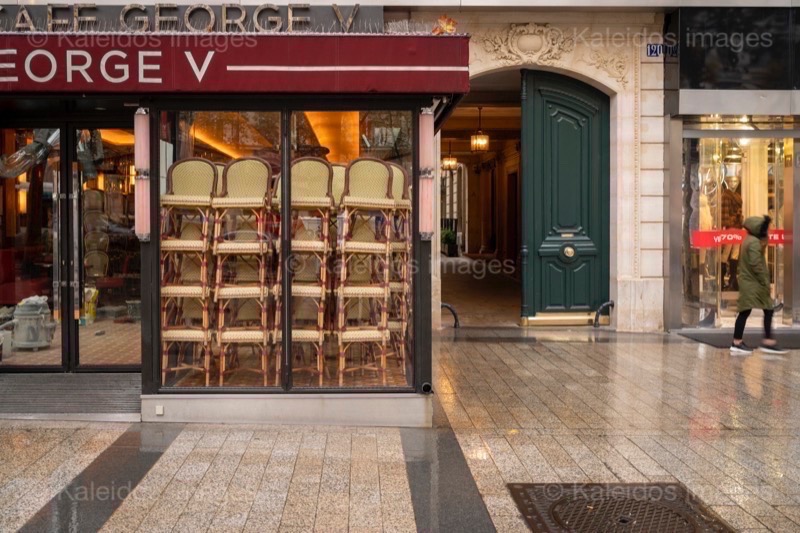 2020;Bars;Chairs;Champs Elysees;Champs-Élysées;Corona;Covid;Covid-19;Hiver;Kaleidos;Kaleidos images;Renovations;Restaurants;Tarek Charara;Winter